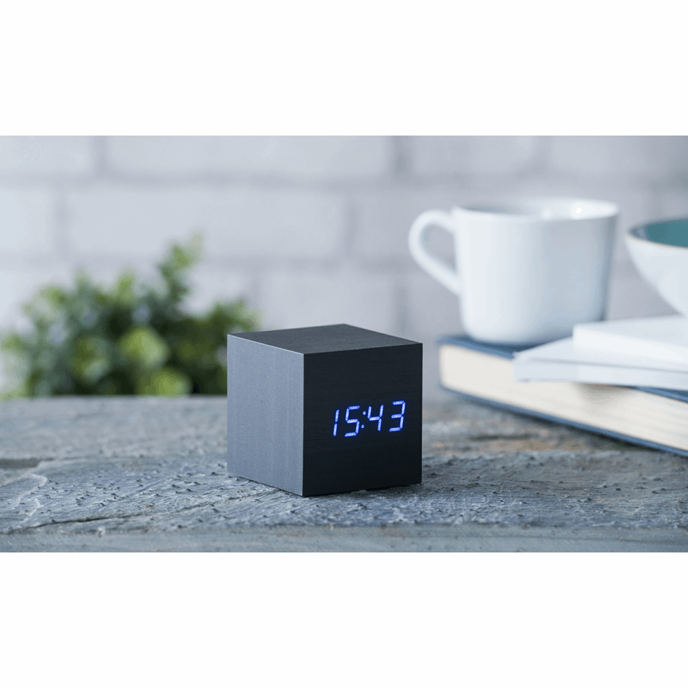 GINGKO WOODEN CUBE CLICK CLOCK BLACK/BLUE LED GK08B10
