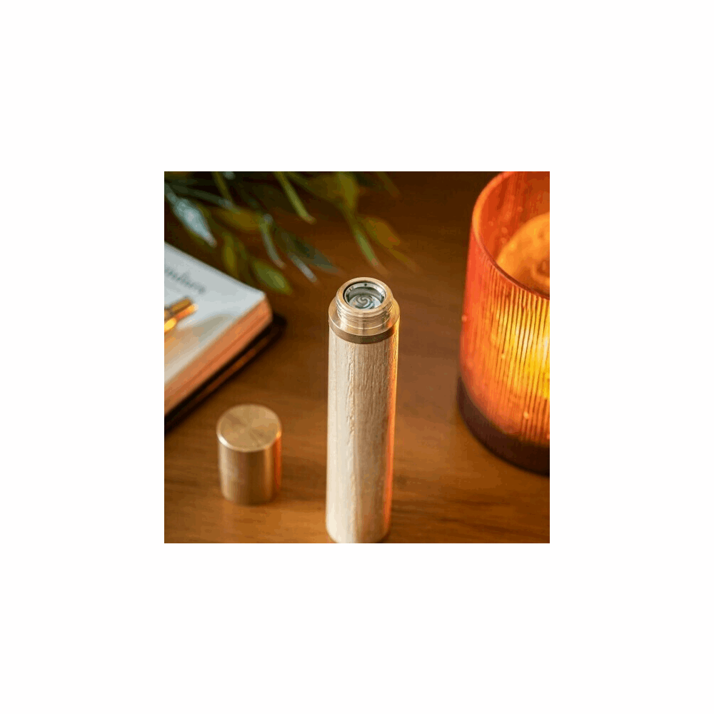 GINGKO FLAMELESS ELEMENT LIGHTER NATURAL WHITE ASH G015AH