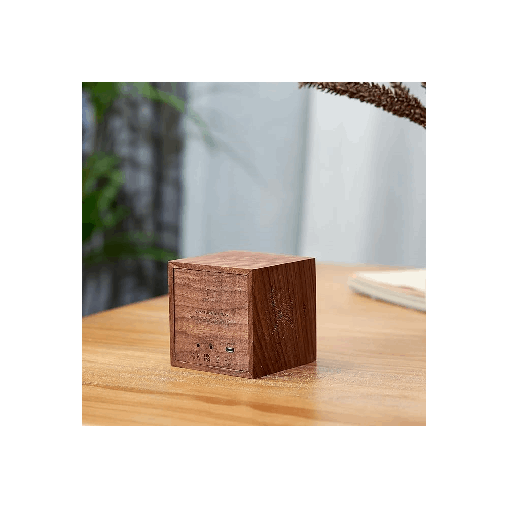 GINGKO CUBE PLUS CLOCK WALNUT G028WT