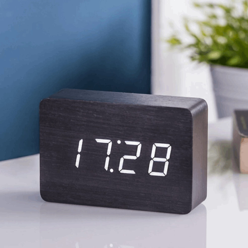 GINGKO BRICK CLICK CLOCK BLACK/WHITE LED GK15W10