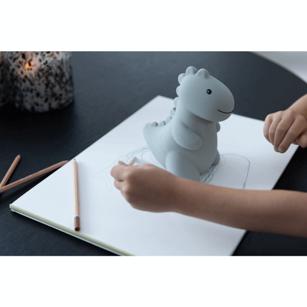 ATELIER PIERRE Jeroom Dino SAGE GREEN MONEY BOX LARGE | H 16,5 x 14,9 x 10,8 cm ATP-JD-318