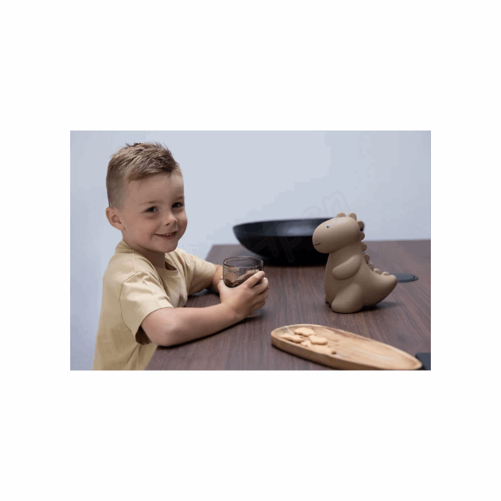 ATELIER PIERRE Jeroom Dino SAND LIGHT LED, USB recharge | H 20 x 18 x 13 cm ATP-JD-630