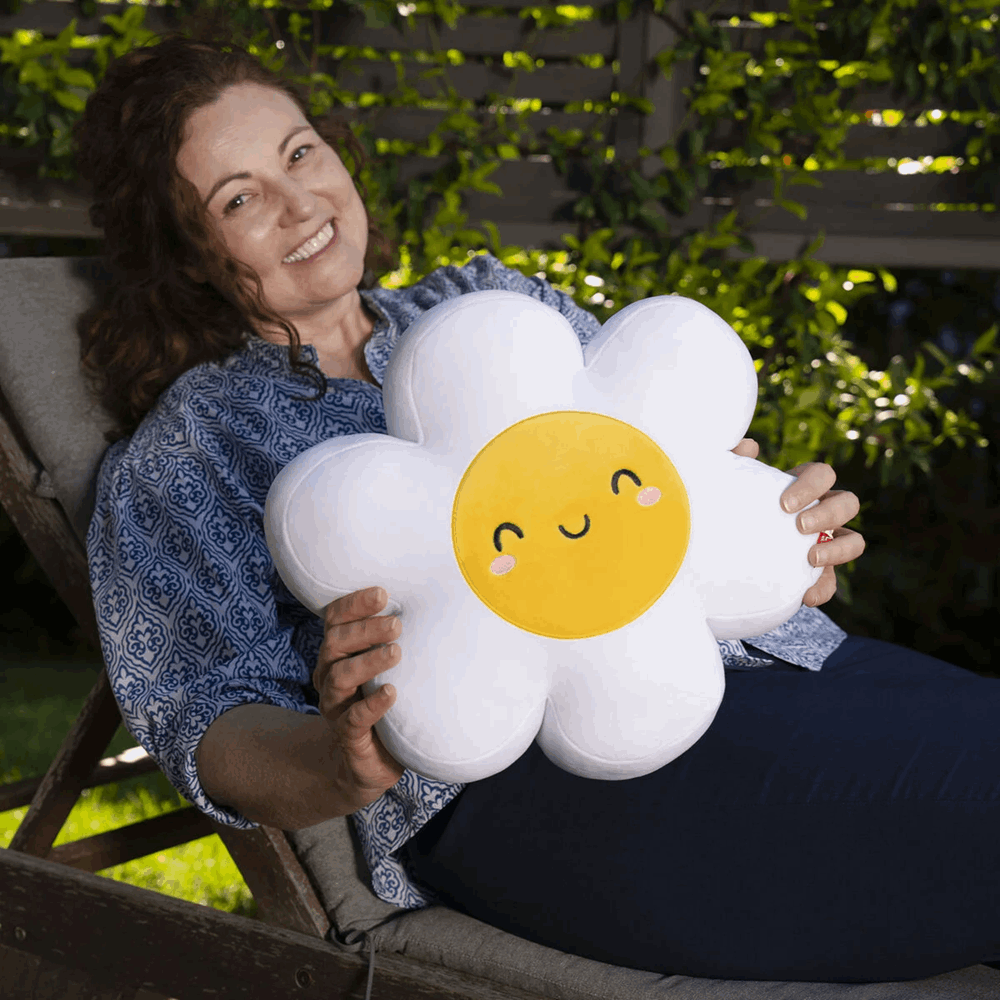 LEGAMI SUS0011 PILLOW - SUPER SOFT! - DAISY