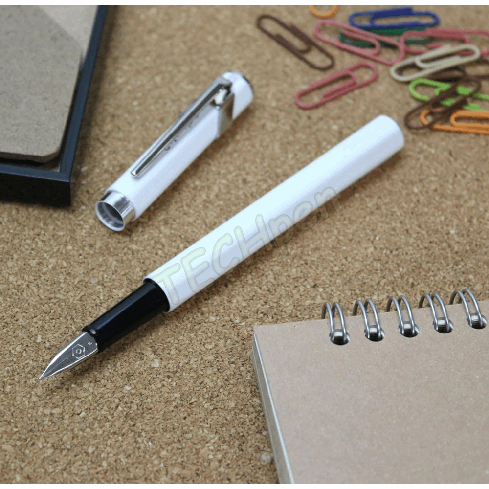 CARANDACHE F.P.  MEDIUM 849 PLUME CLASSIC 840.001 ΛΕΥΚΟ 233.336314