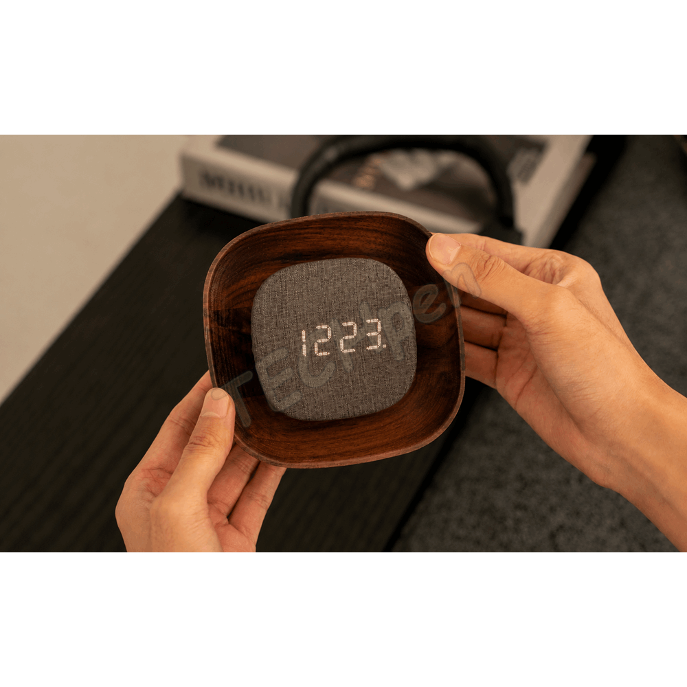GINGKO G076S-WT LUMOS CLOCK SQUARE WALNUT