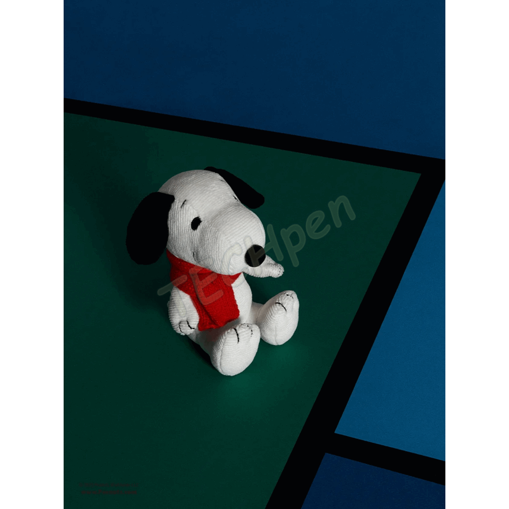 BONTON 33177005 SNOOPY SITTING WITH SCARF - 17 CM