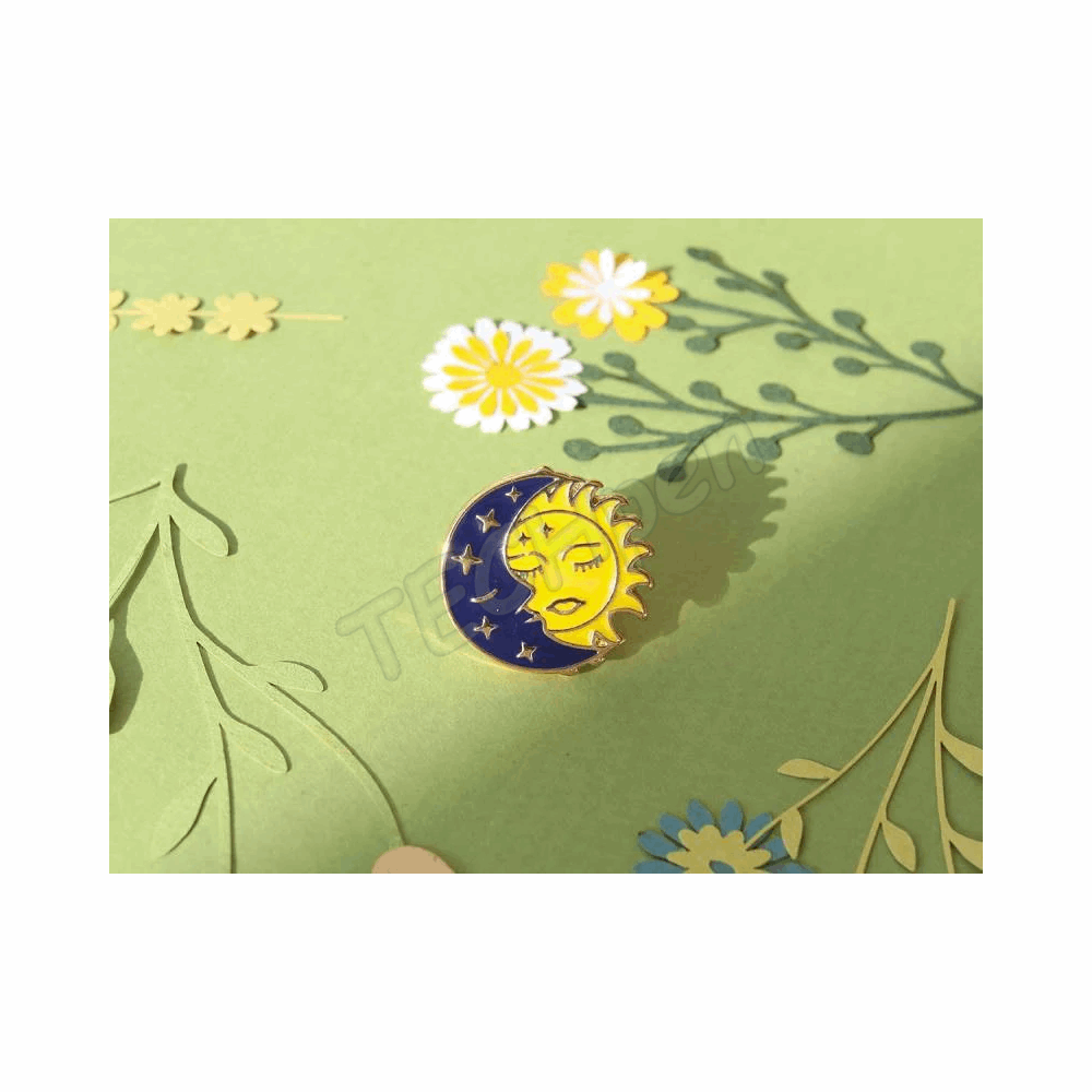 LA PETITE EPICERIE 537075 BROCHE PINS EMAILLE COSMIQUE