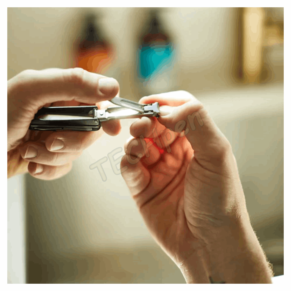 GENTLEMENS MINI MANICURE MULTI-TOOL GEN764