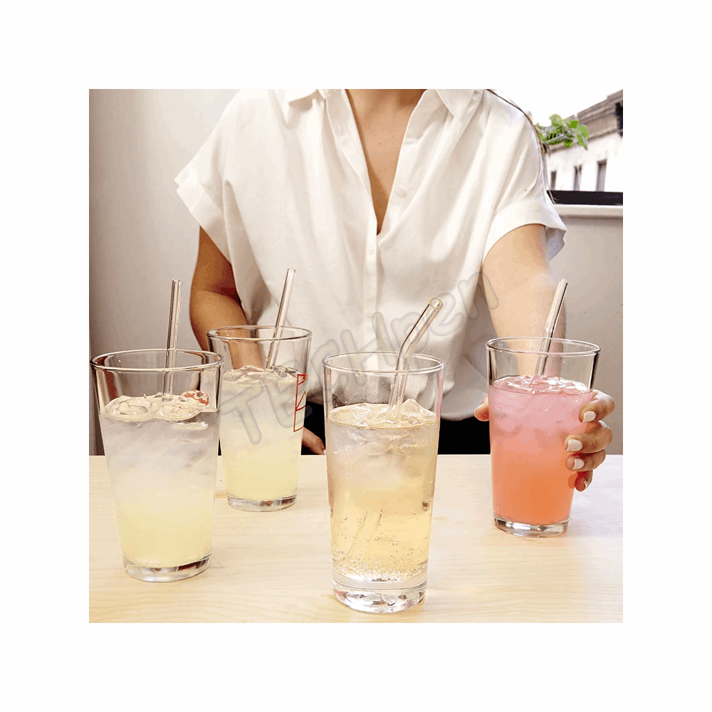 KIKKERLAND CLEAR REUSABLE GLASS STRAWS SET